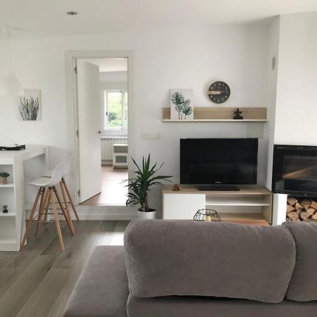 Casa Vanguardista En El Campo Cerca De Santiago Pontevedra Zewnętrze zdjęcie